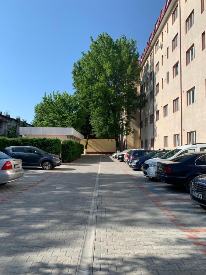 Garsoniera Privata Acomodação com café da manhã Bucareste Exterior foto