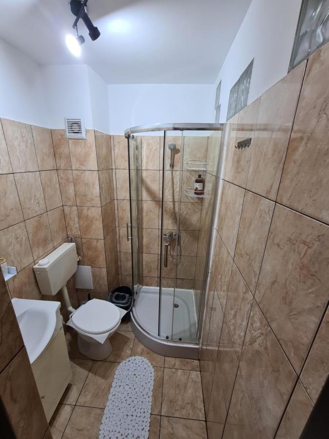 Garsoniera Privata Acomodação com café da manhã Bucareste Exterior foto
