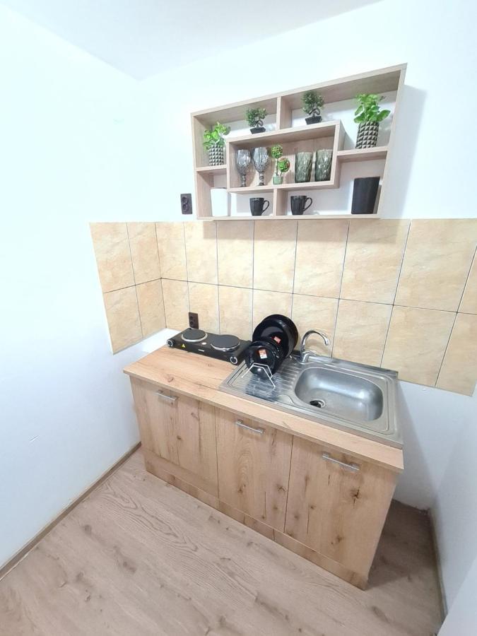 Garsoniera Privata Acomodação com café da manhã Bucareste Exterior foto